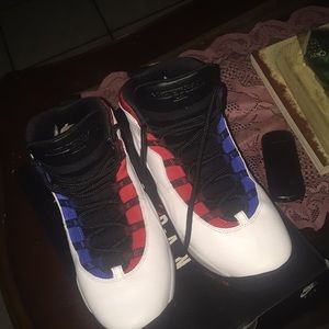 I’m selling it because I’m not a size 7 I’m bigger